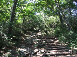 path to Nantai-san peak