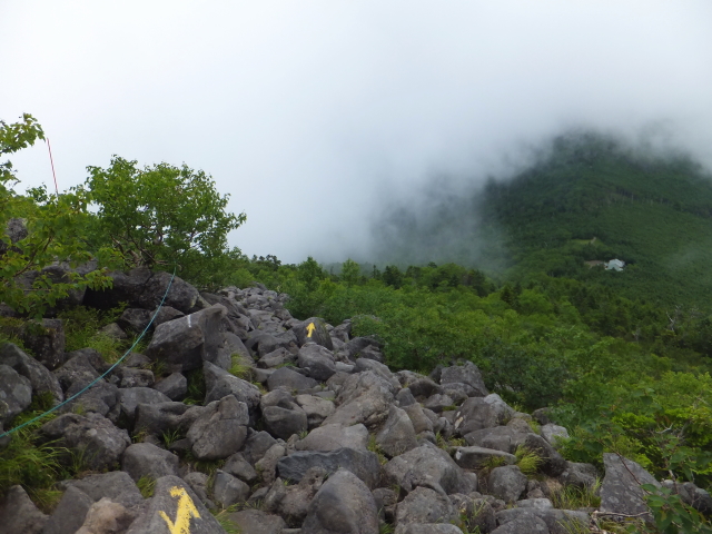rocky path to Tateshina-yama